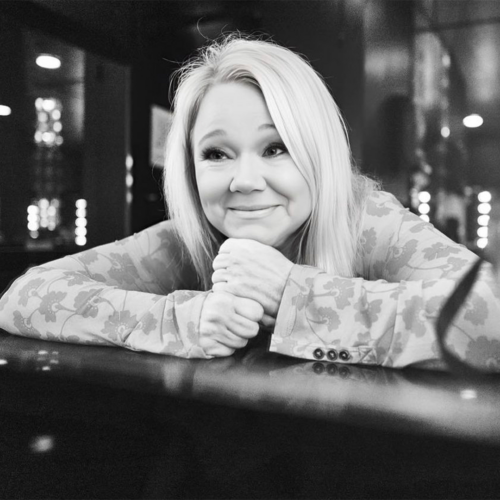 CAROLINE RHEA