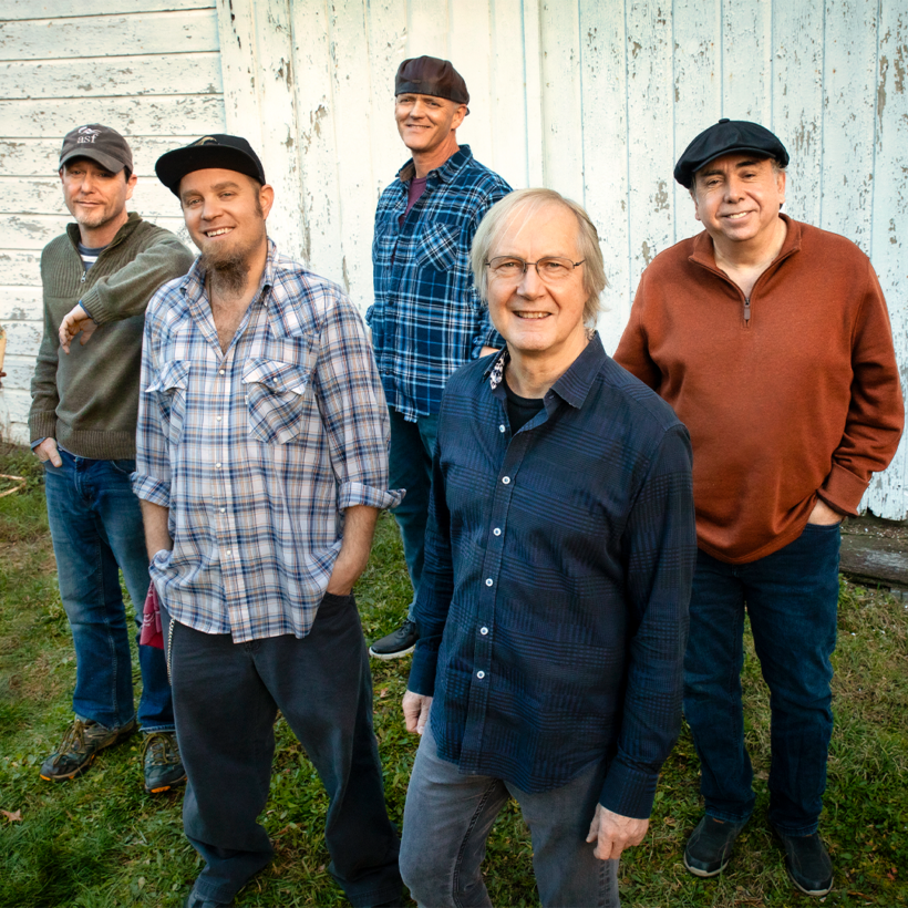 THE WEIGHT BAND FEATURING MEMBERS OF THE BAND AND LEVON HELM BAND
