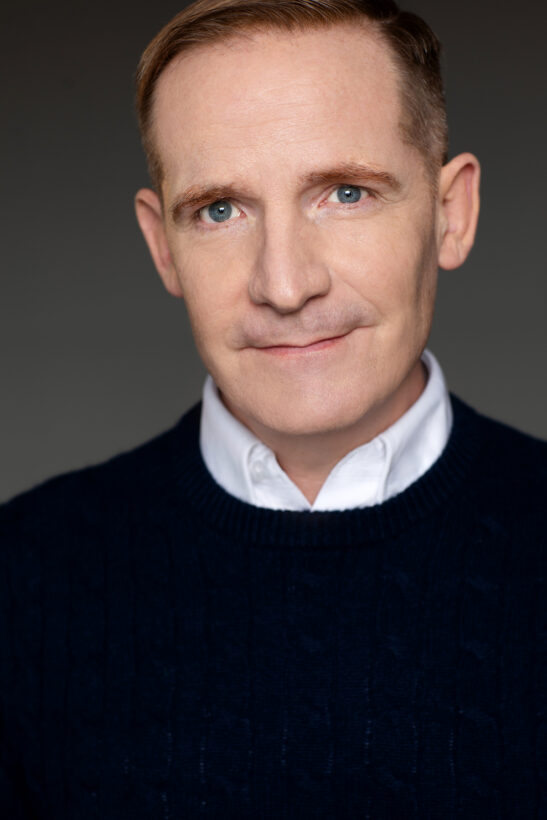 Marc Evan Jackson comes to Vinegar Hill Music Theatre in Arundel Maine for a Comedy Show